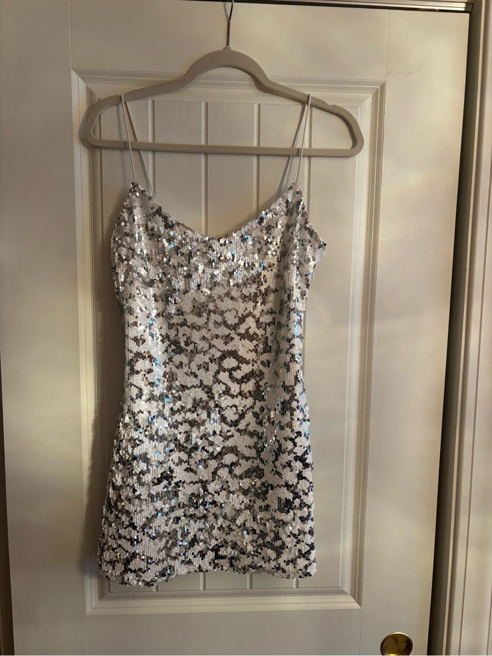 superdown Bryanna Mini Silver White Sequin Dress